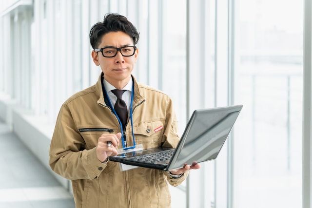 属人化による調査品質の揺れイメージ